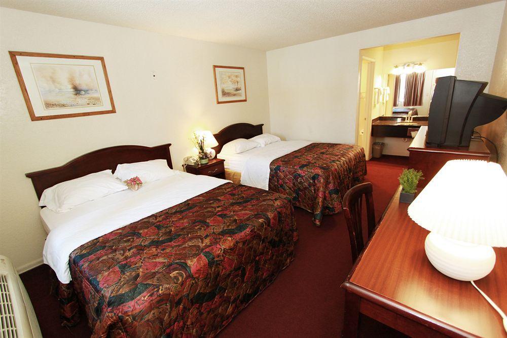 Oyo Wa Bellevue Hotel