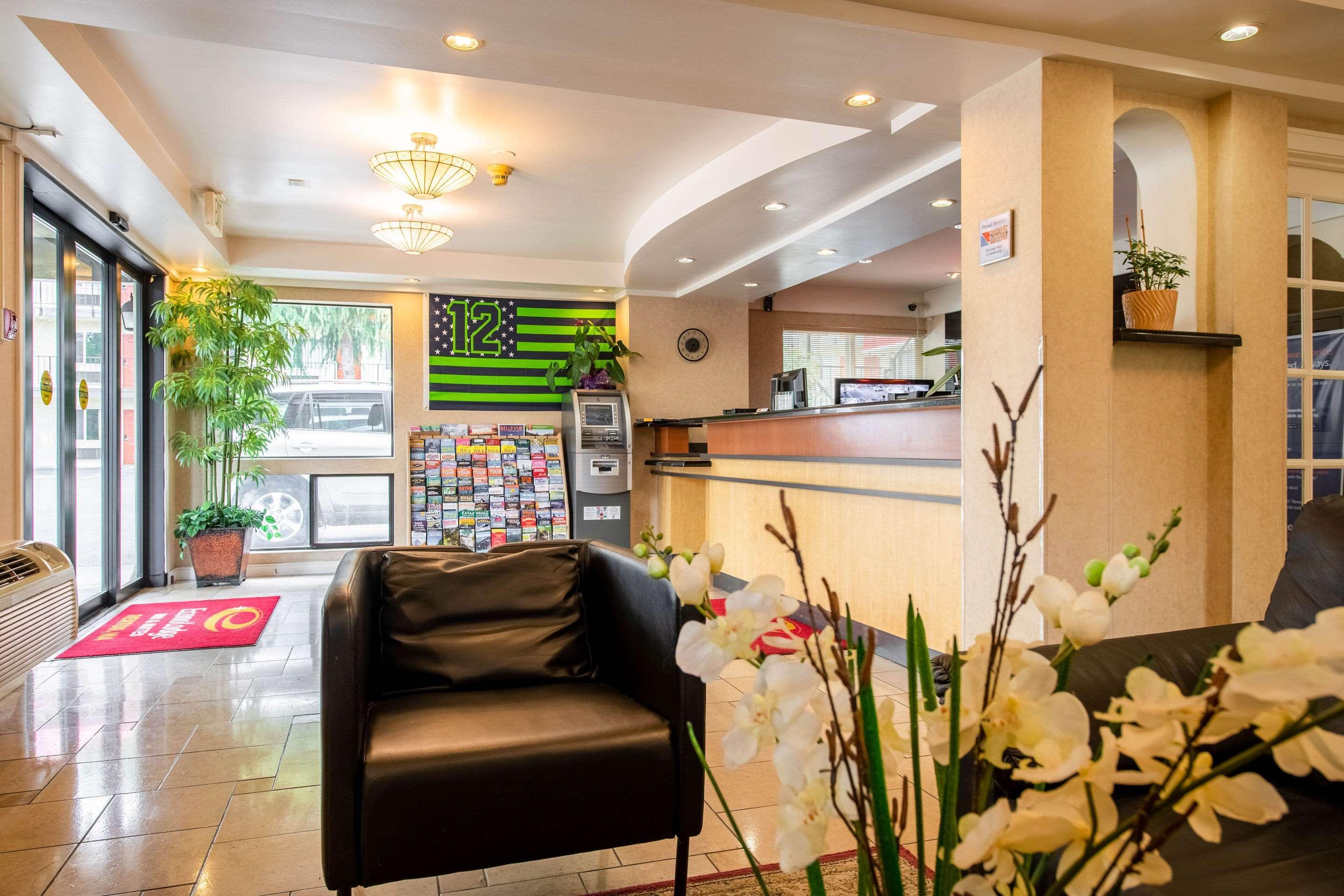 Oyo Wa Bellevue Hotel 3*