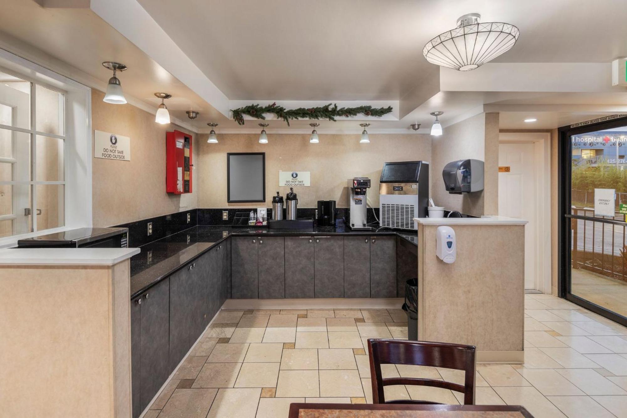 Oyo Wa Bellevue Hotel