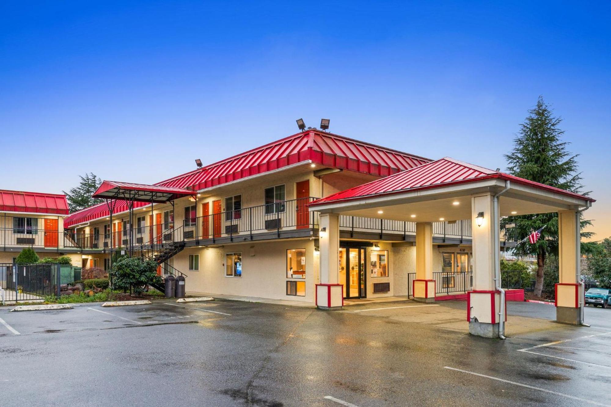 Hotel At Washington By Oyo I-405
